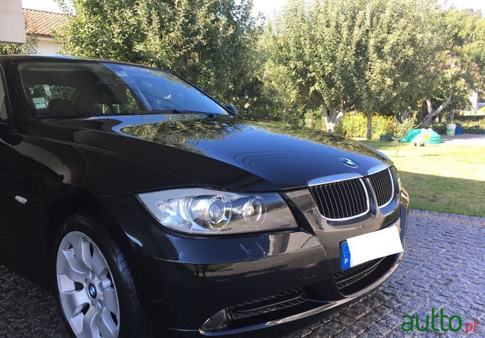 2007' BMW 320 photo #1