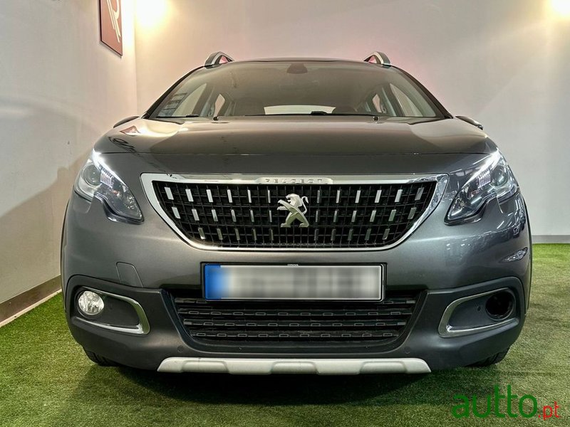 2019' Peugeot 2008 photo #3