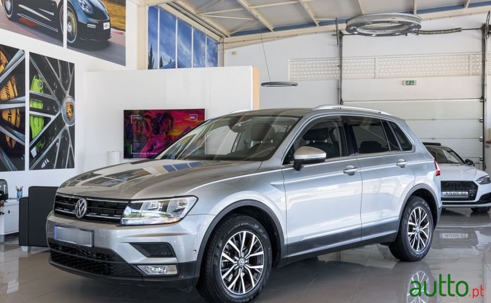 2017' Volkswagen Tiguan 2.0 Tdi Confortline photo #1