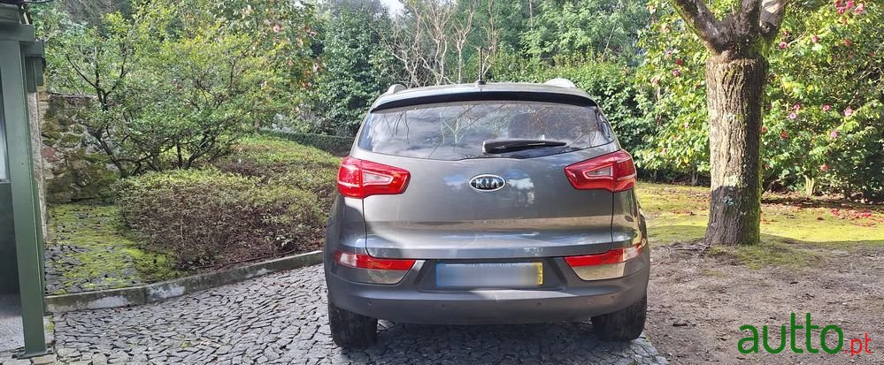 2011' Kia Sportage 1.7 Crdi Isg Ex photo #3