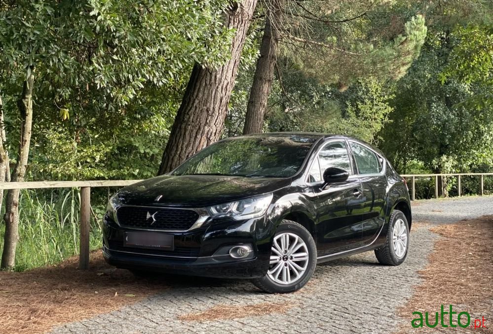 2018' DS Automobiles Ds4 photo #1