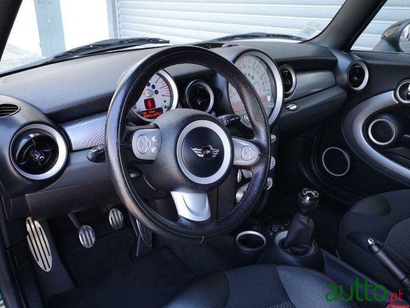 2009' MINI Cooper S 1.6 175Cv photo #2
