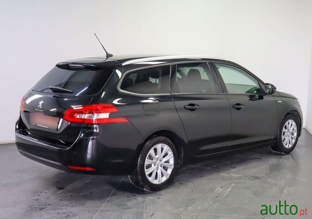 2020' Peugeot 308 Sw photo #3