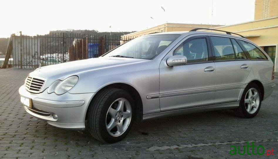 2002' Mercedes-Benz C-220 Cdi Avantgarde photo #1