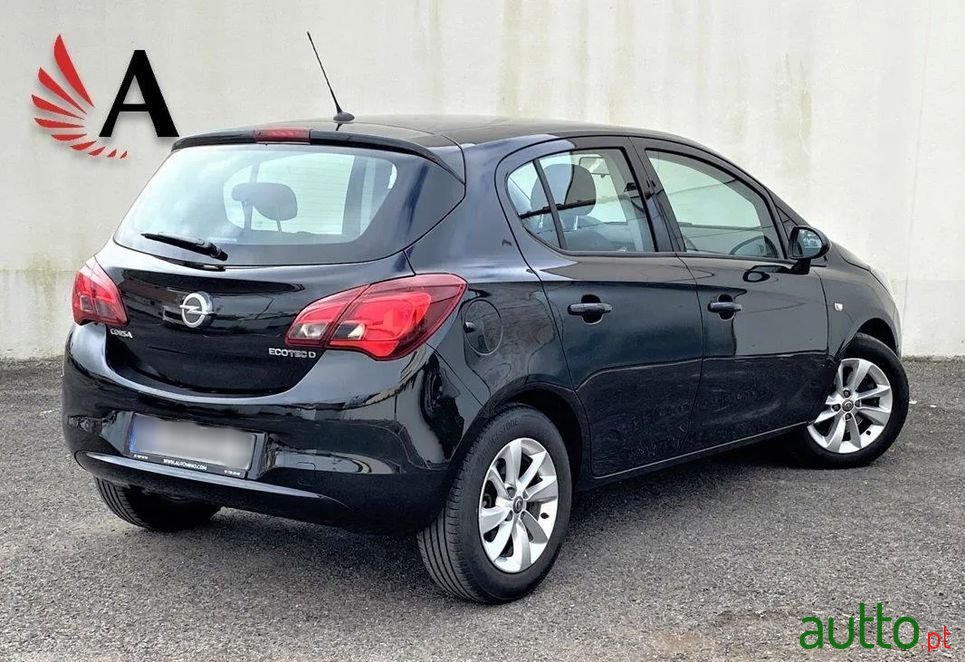 2017' Opel Corsa photo #2