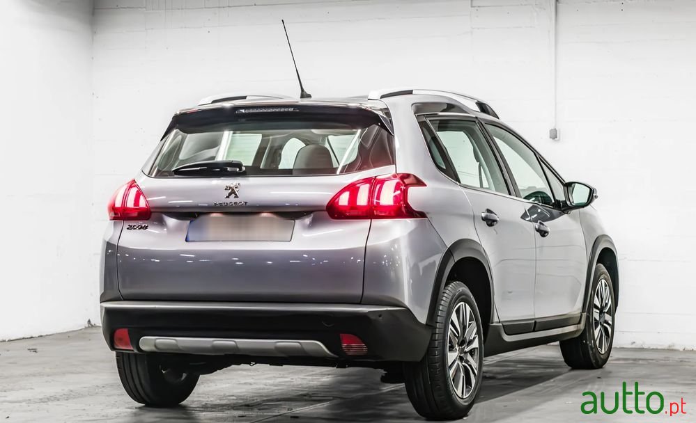 2018' Peugeot 2008 photo #4