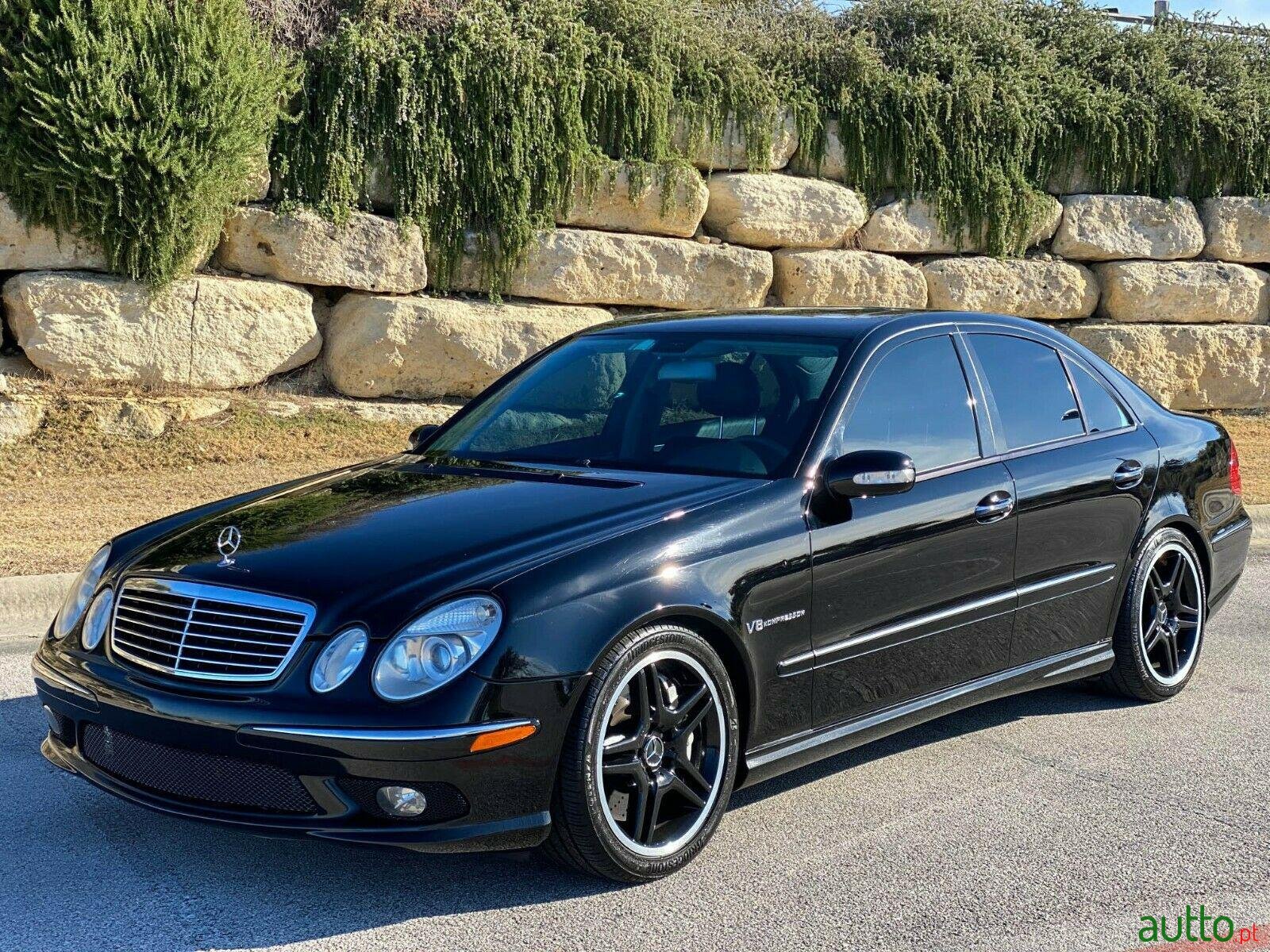 2004' Mercedes-Benz E-Class for sale. Porto, Portugal