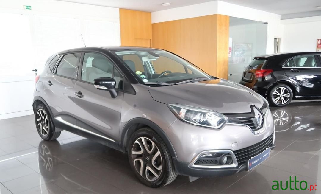 2014' Renault Captur photo #2