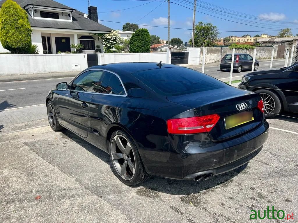 2010' Audi A5 photo #2