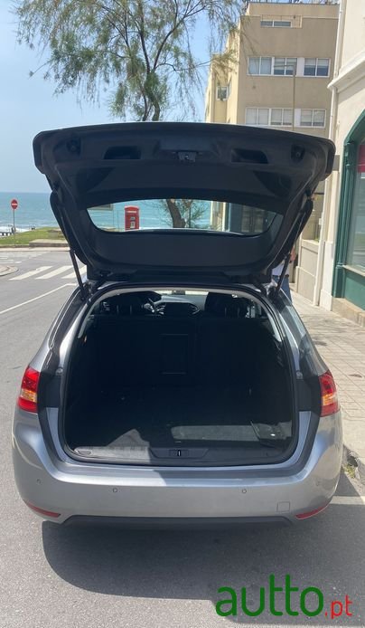 2016' Peugeot 308 Sw photo #6