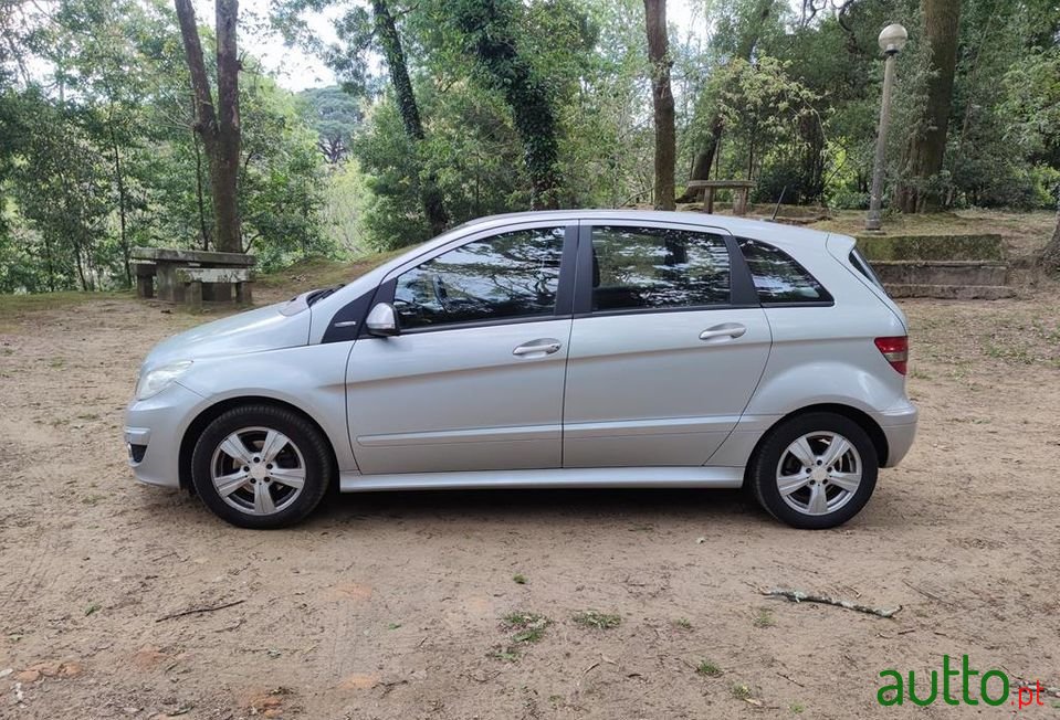 2009' Mercedes-Benz B-150 photo #4