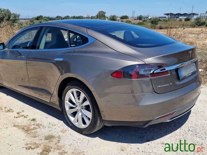 2015' Tesla Model S 85D photo #3