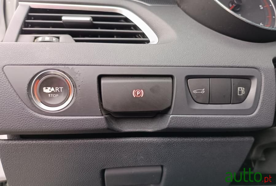 2011' Peugeot 508 Sw photo #6