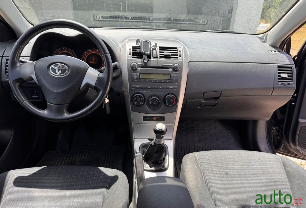 2009' Toyota Corolla 1.4 D-4D Luna photo #5
