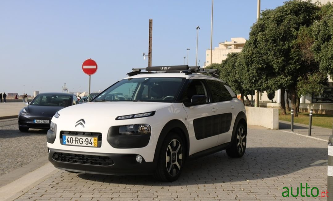 2016' Citroen C4 Cactus photo #1