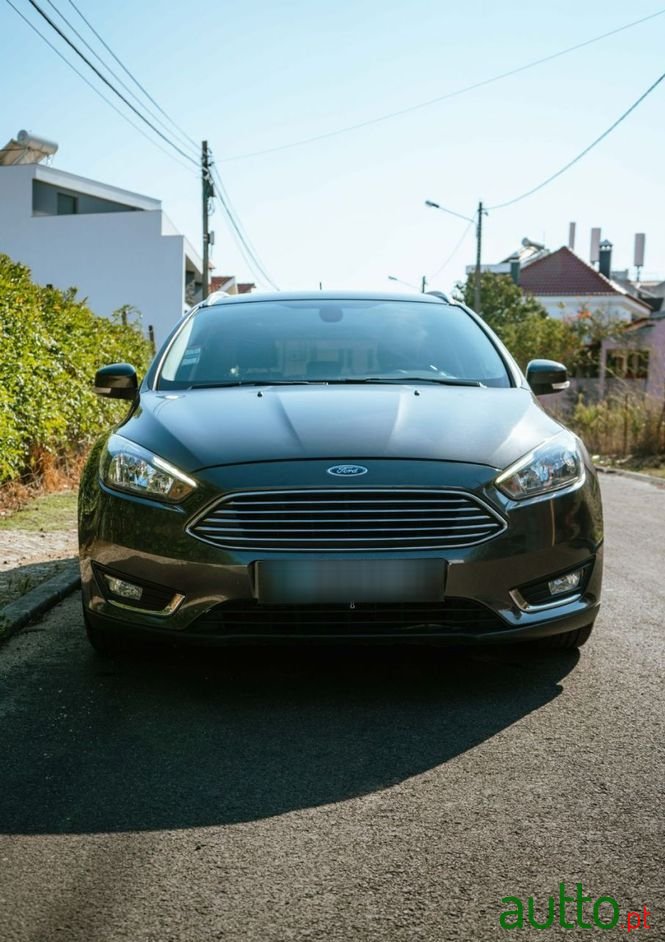 2018' Ford Focus photo #2