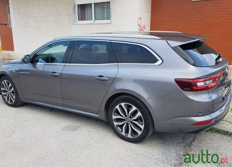 2016' Renault Talisman Sport Tourer photo #2