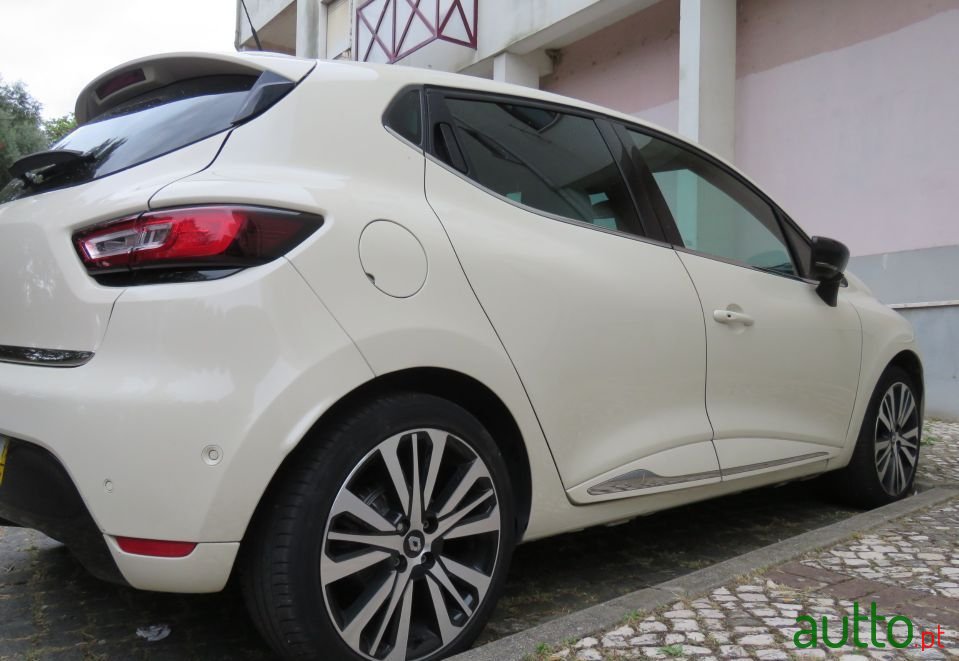 2017' Renault Clio photo #6