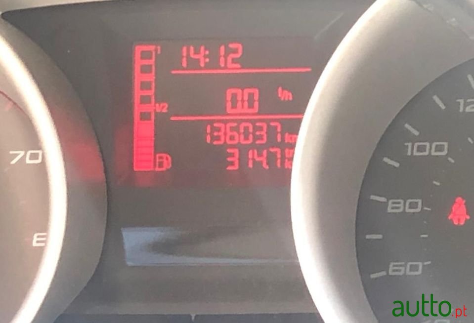 2010' SEAT Ibiza photo #6