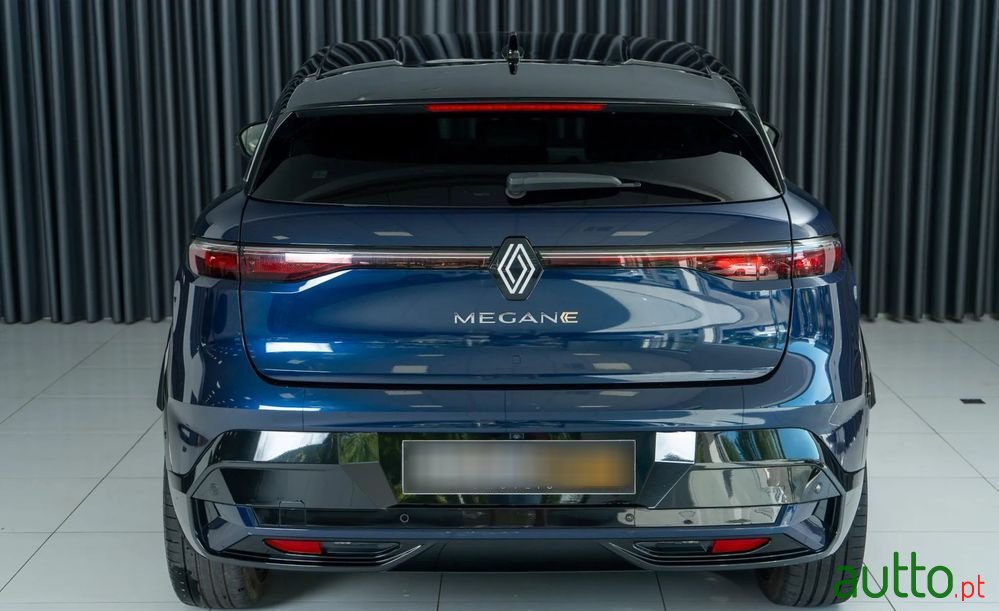 2024' Renault Megane E-Tech photo #2