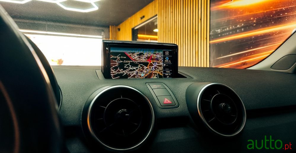 2018' Audi A1 Sportback photo #6