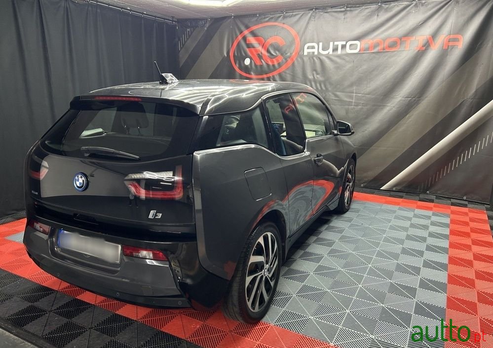 2013' BMW Série I Standard photo #4