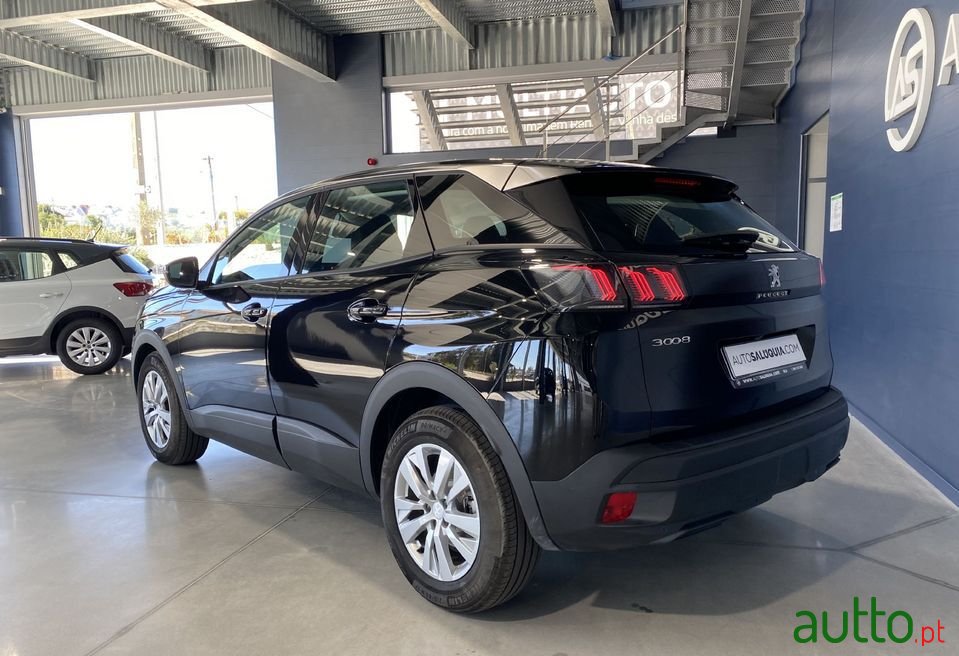 2021' Peugeot 3008 photo #3