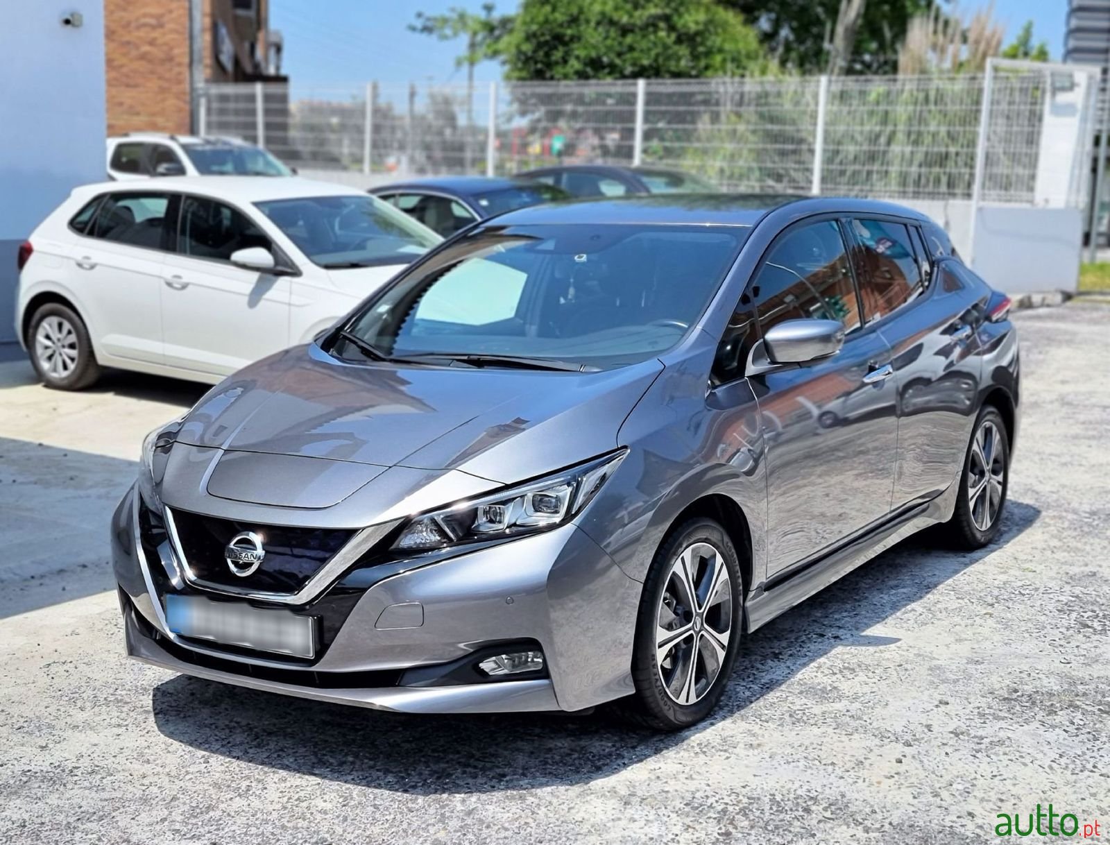 2019' Nissan Leaf photo #1