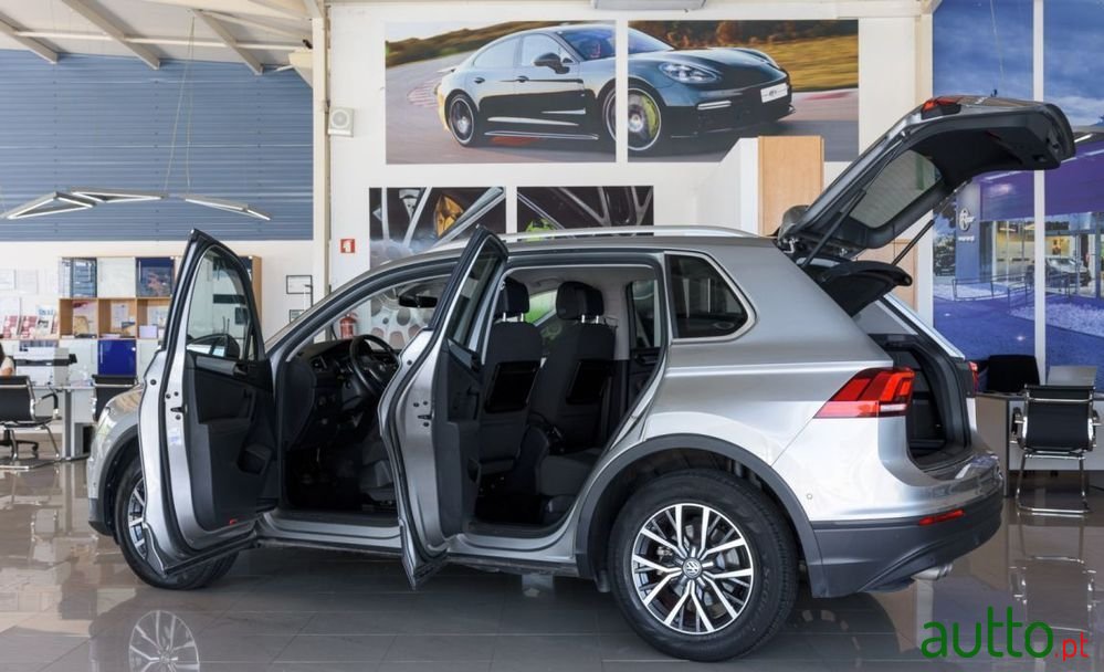 2017' Volkswagen Tiguan 2.0 Tdi Confortline photo #4