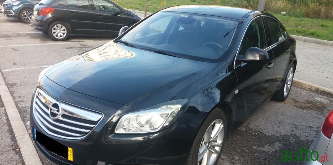 2010' Opel Insignia photo #4
