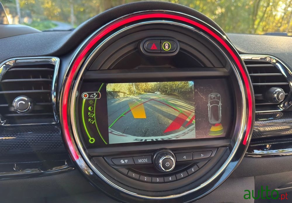 2017' MINI Clubman Cooper Sd photo #4