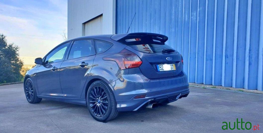 2012' Ford Focus 1.6 Tdci St-Line photo #3