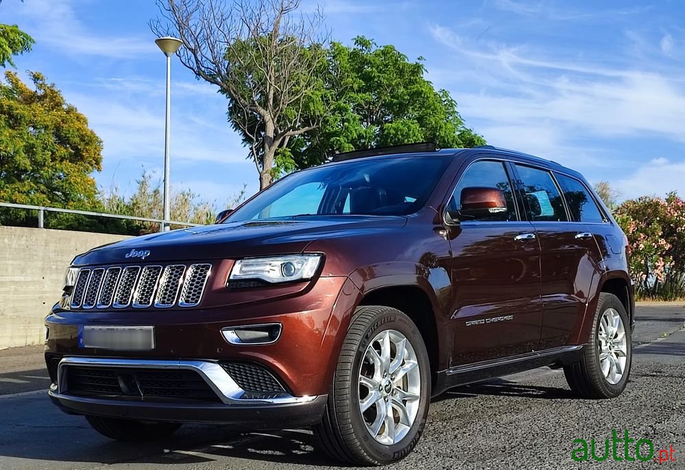 2015' Jeep Grand Cherokee photo #6