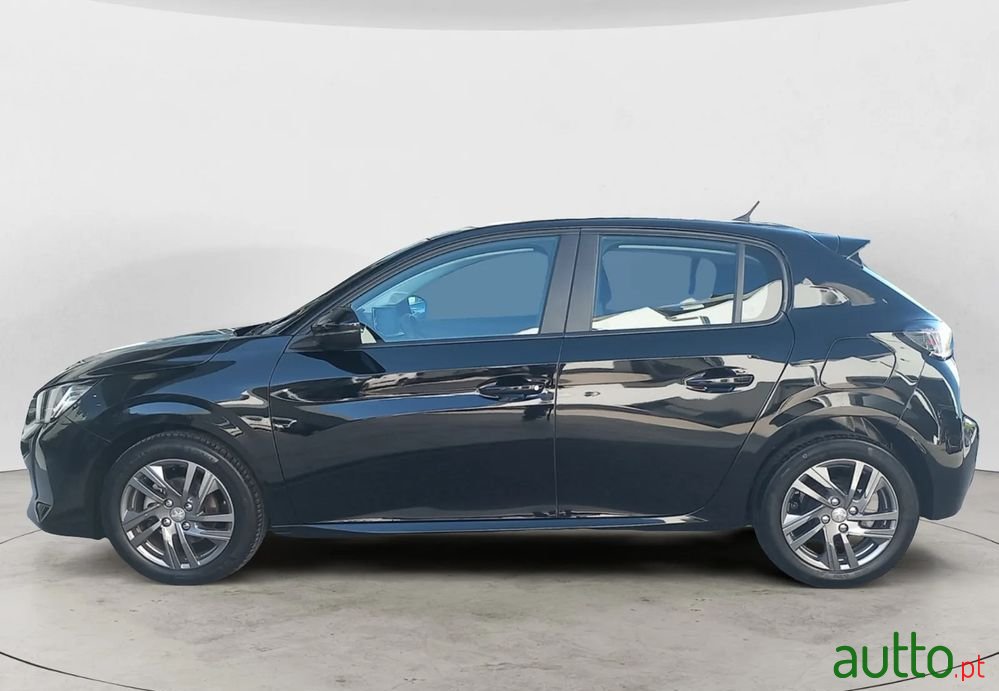 2022' Peugeot 208 photo #2