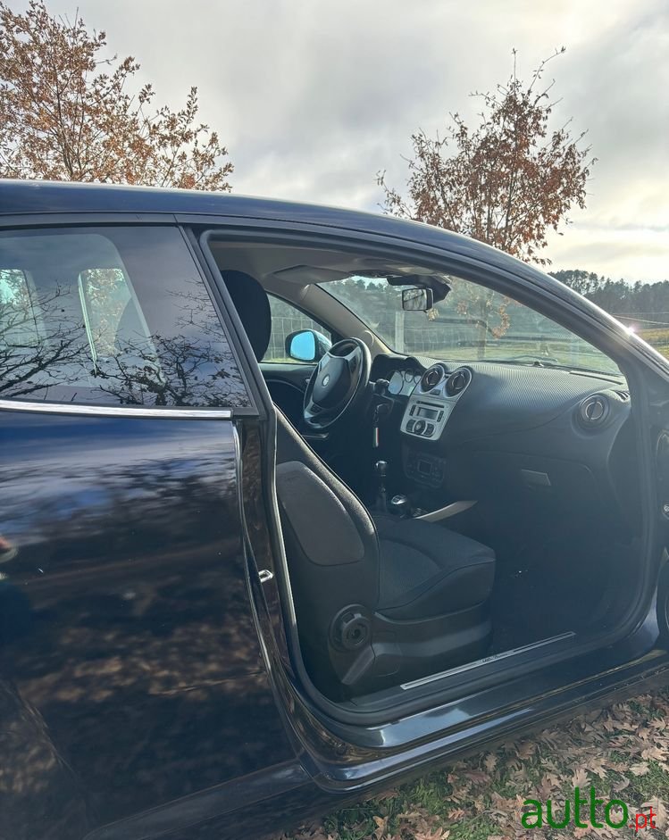 2012' Alfa Romeo MiTo photo #4