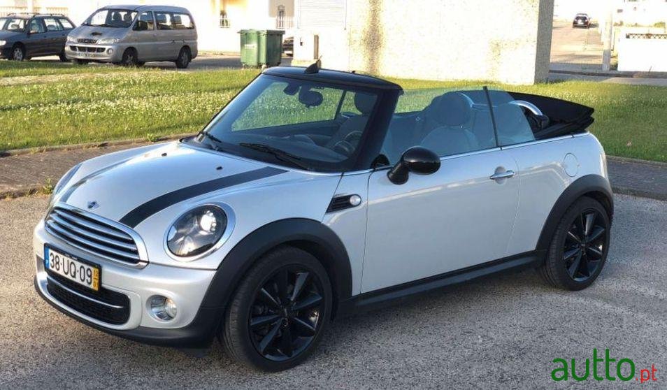 2012' MINI Cooper photo #3