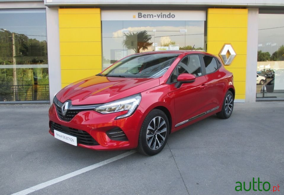 2021' Renault Clio photo #3