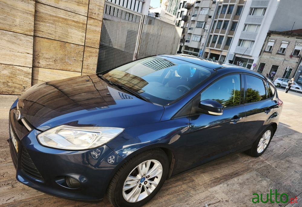 2011' Ford Focus 1.6 Tdci Trend photo #5