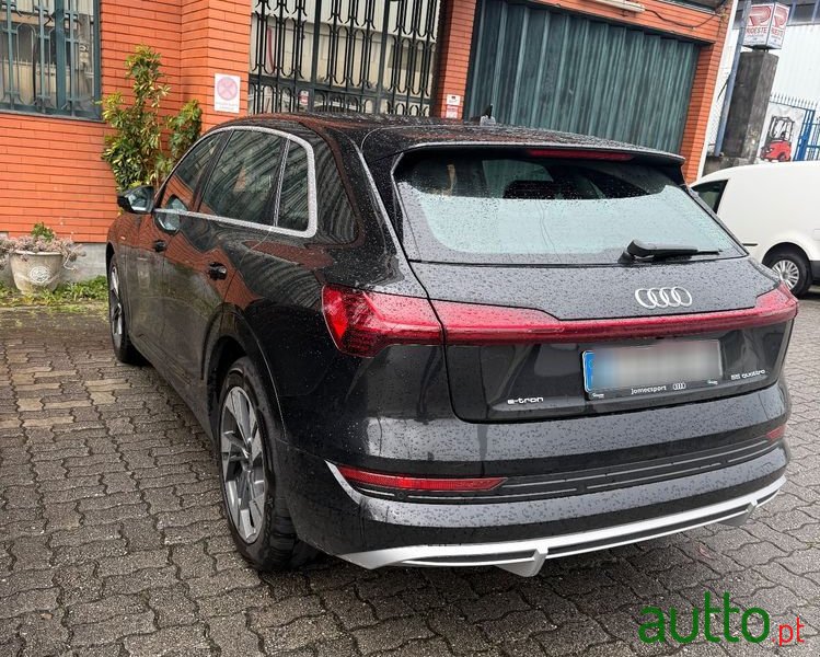 2021' Audi e-tron 55 Quattro S Line photo #5
