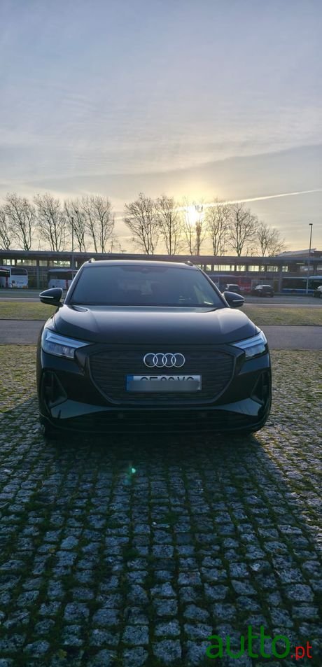 2022' Audi Q4 e-tron 35 photo #2