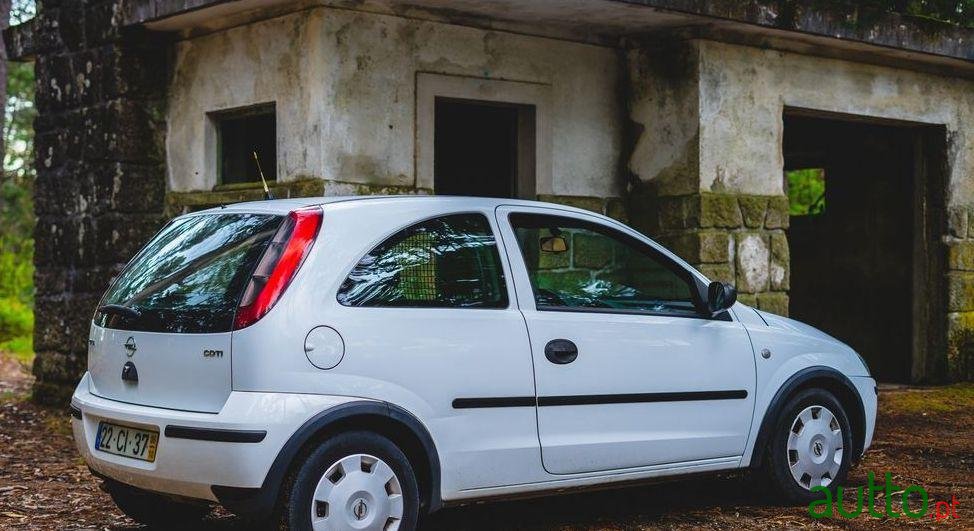 2006' Opel Corsa photo #2
