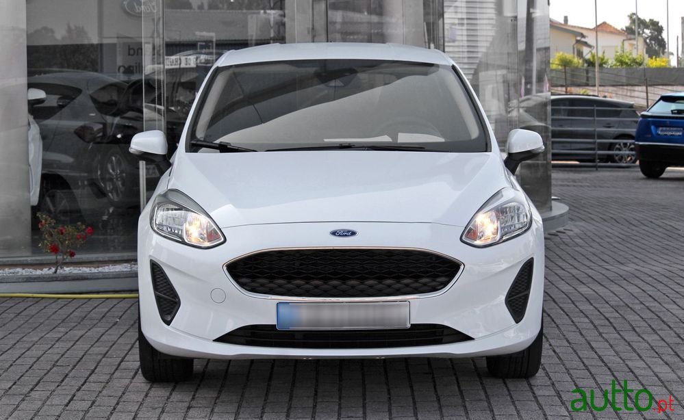2021' Ford Fiesta photo #2