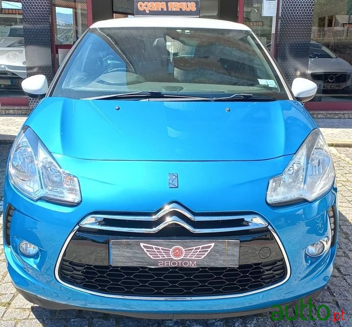 2011' Citroen DS3 photo #1