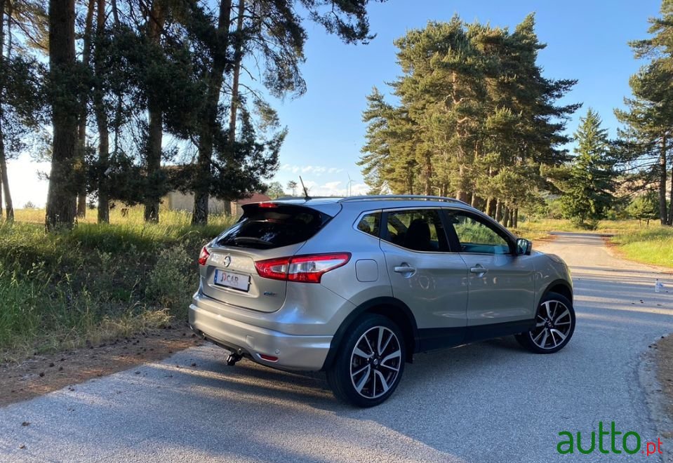 2014' Nissan Qashqai 1.6-Dci photo #3