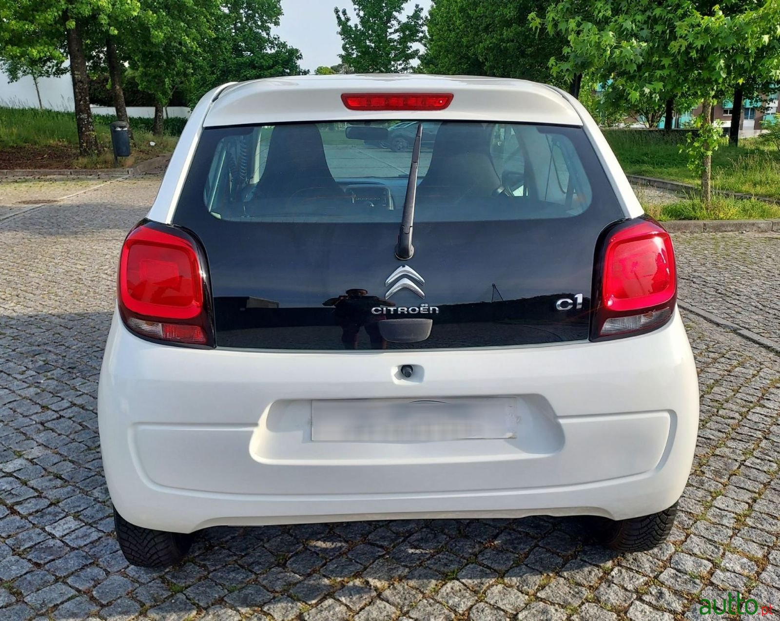2015' Citroen C1 photo #3