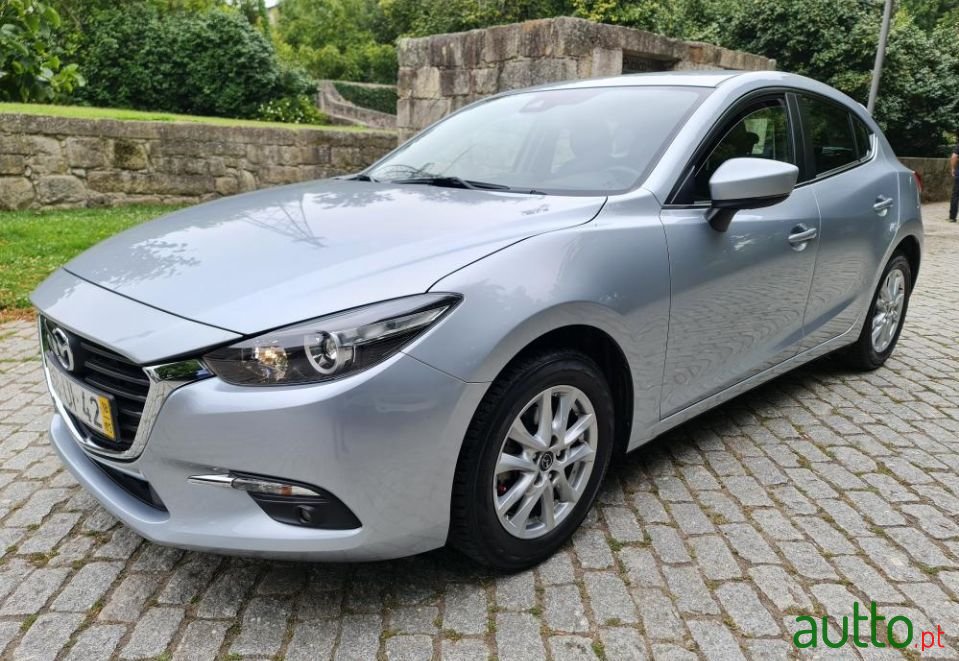 2018' Mazda 3 photo #2