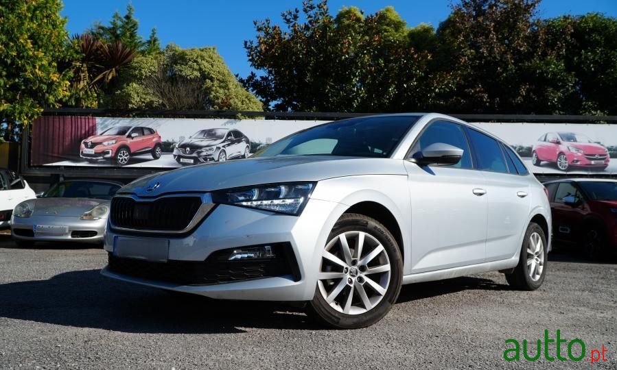 2022' Skoda Scala 1.0 Tsi Ambition photo #2