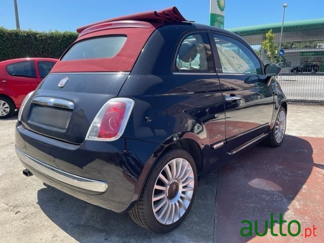 2011' Fiat 500C photo #2