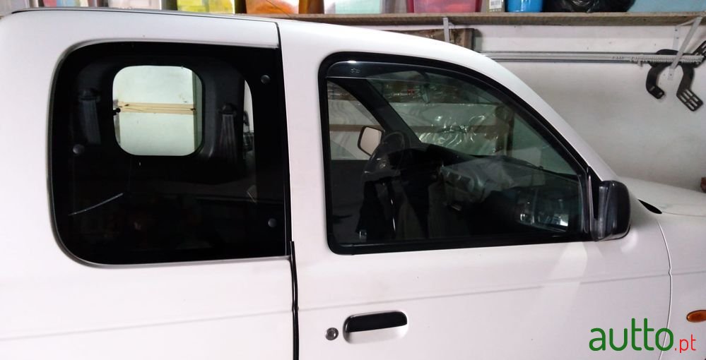 2004' Mazda B 2500 2.5 Td Free-Style 4L photo #2