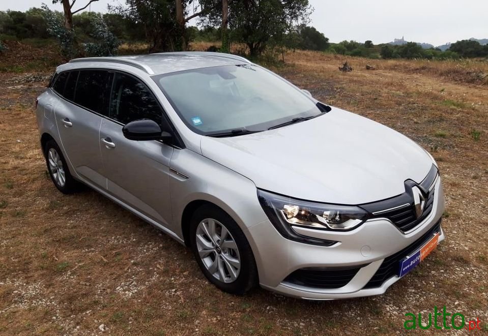 2019' Renault Megane Sport Tourer photo #4